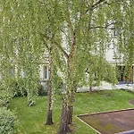 Spacious 2-room Near Nation * Paříž